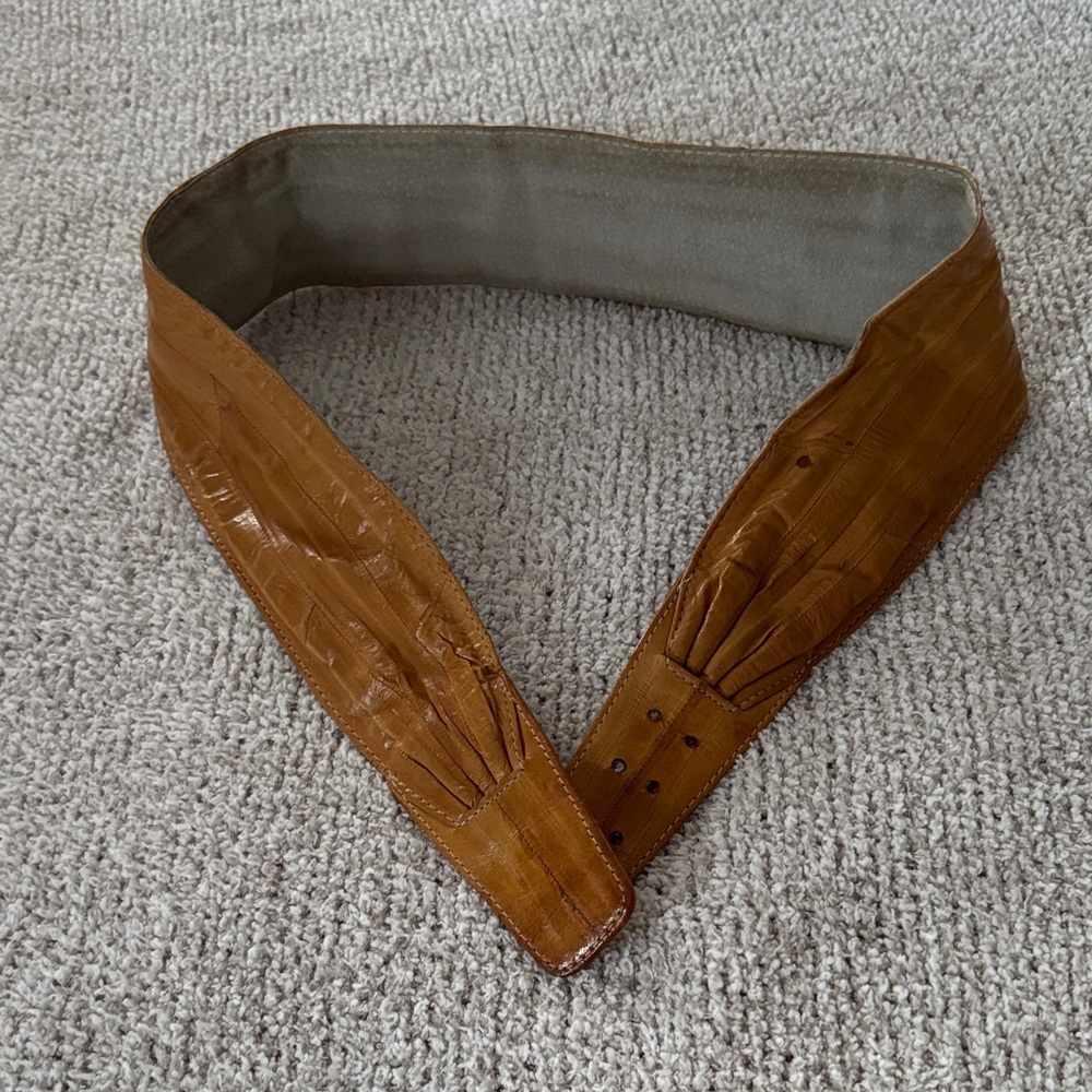 Vintage Women’s Tan ELL skinLeather Belt
